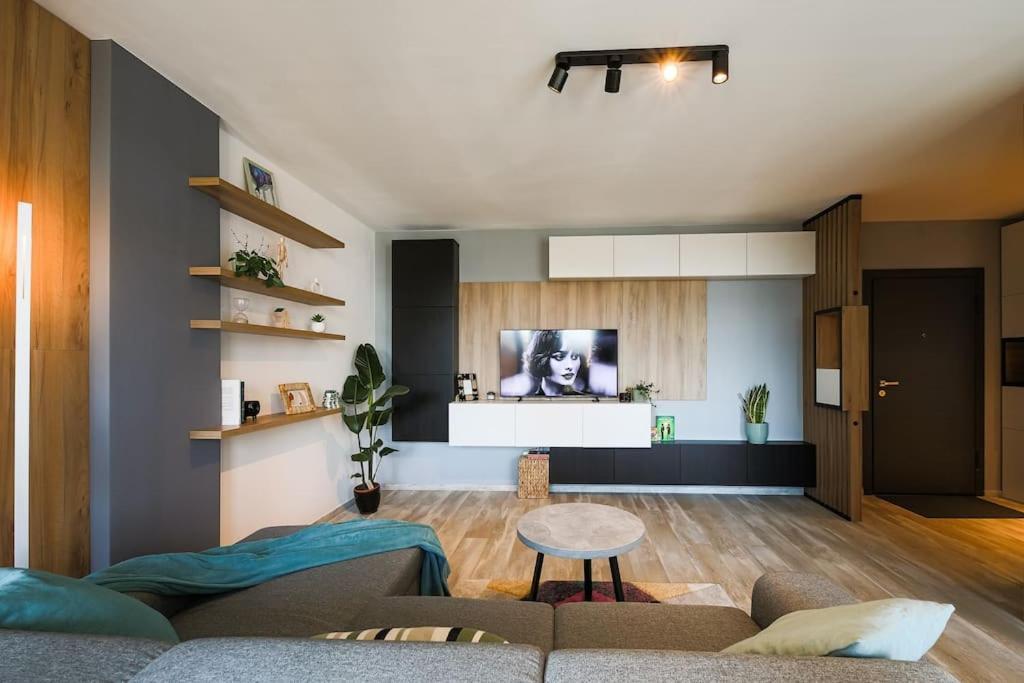 Luxury Apt. Near River & Parking Timisoara Exterior photo