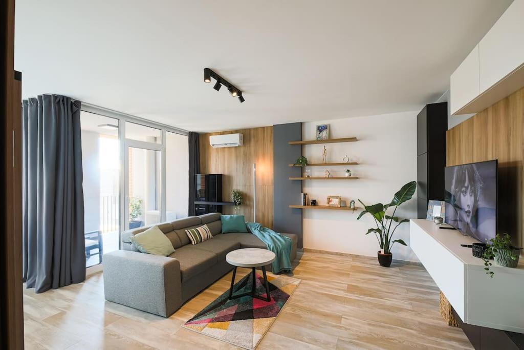 Luxury Apt. Near River & Parking Timisoara Exterior photo